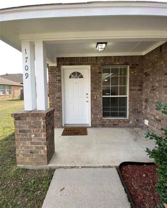 1711 Novella Ct - Photo 3 of 21