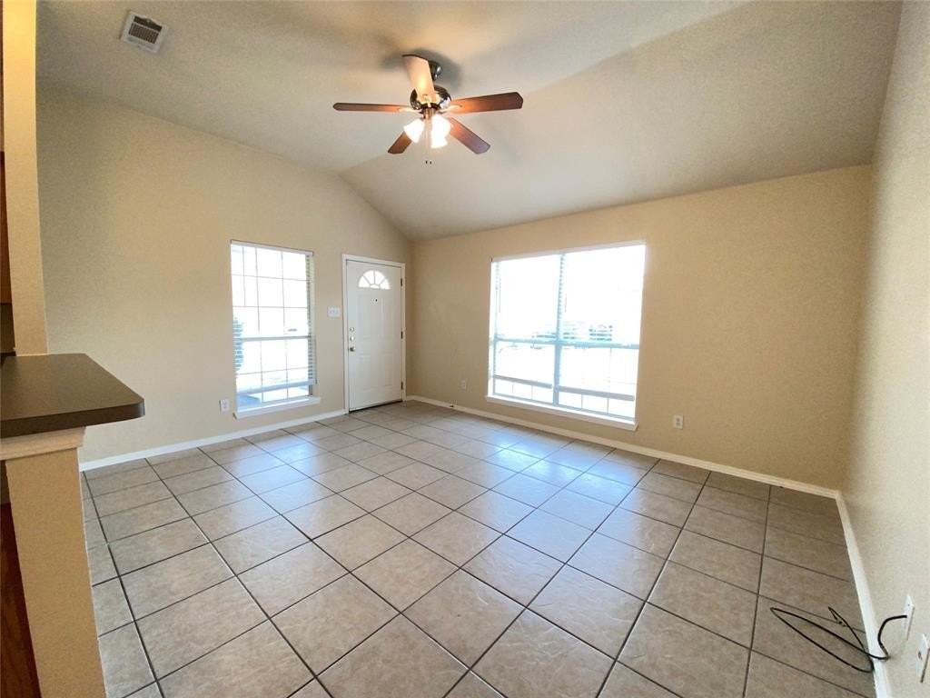 1711 Novella Ct - Photo 5 of 21