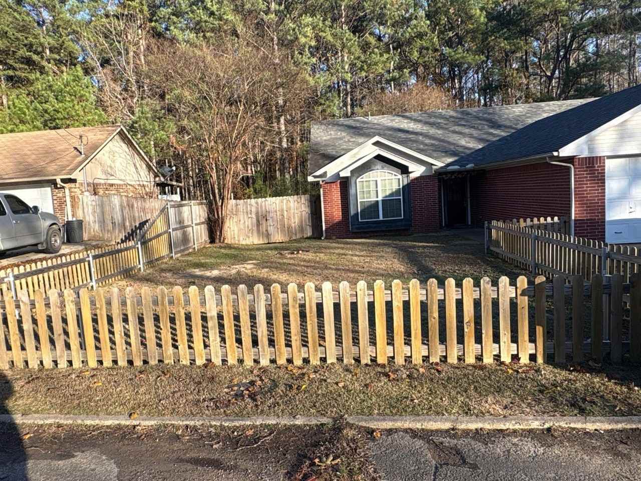 1102 Dierks St - Photo 2 of 25