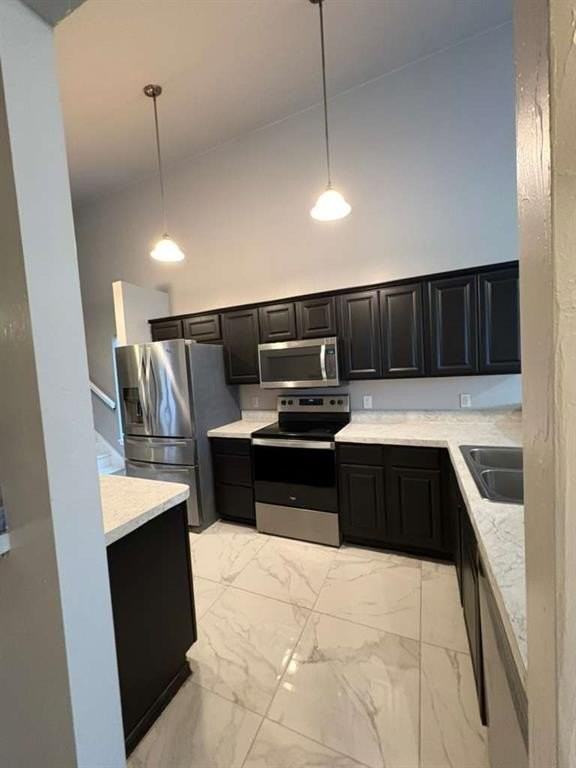 1217 Sw 18th St - Photo 2 of 22