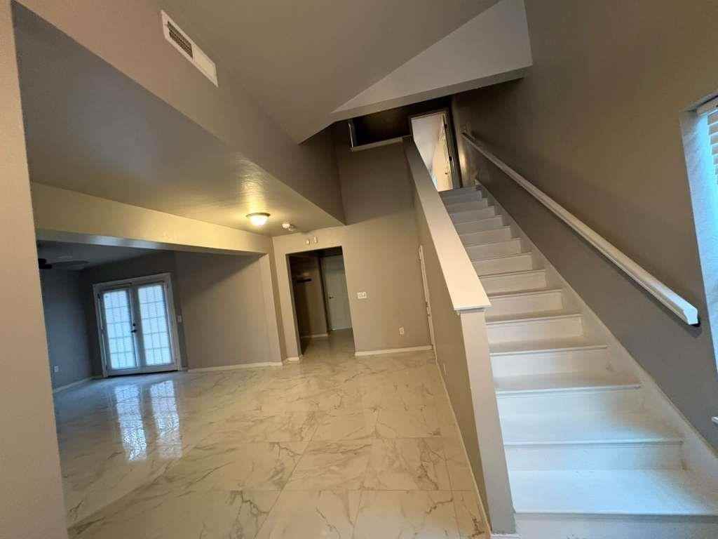 1217 Sw 18th St - Photo 4 of 22