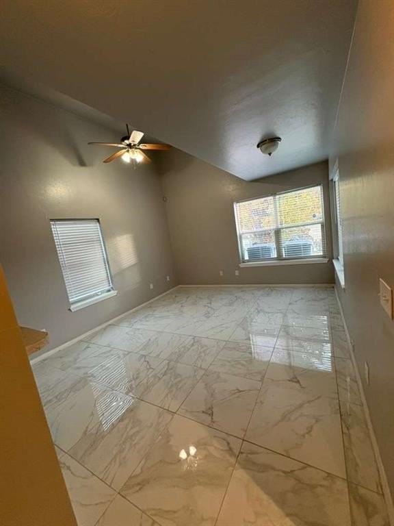 1217 Sw 18th St - Photo 5 of 22