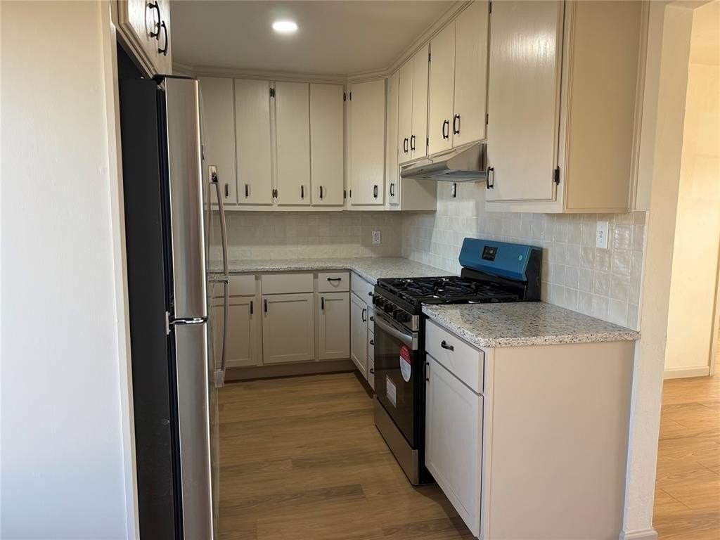 1115 Asalee St - Photo 2 of 18