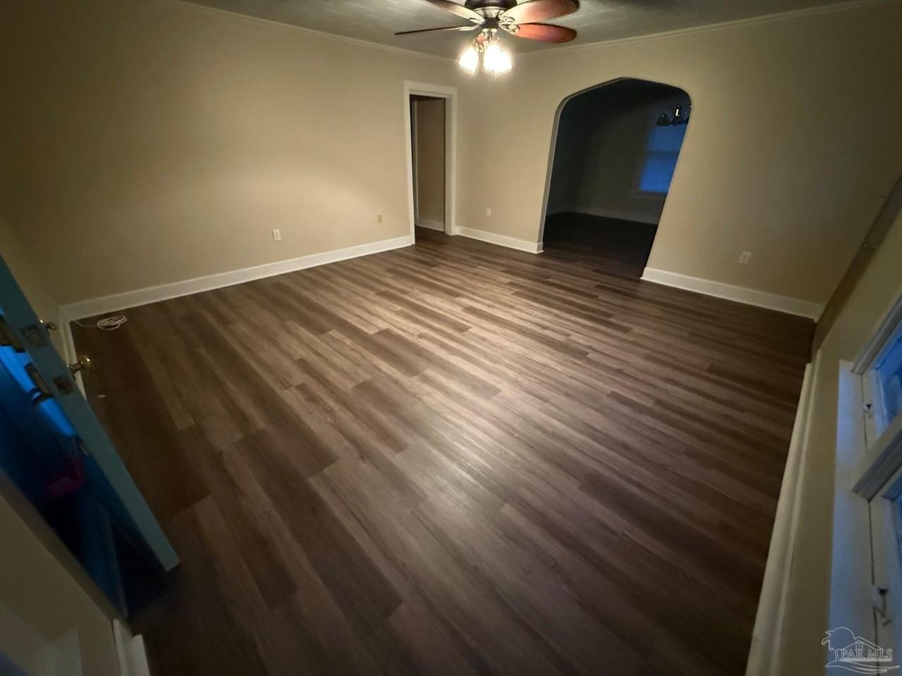 115 Carolyn Way - Photo 4 of 13