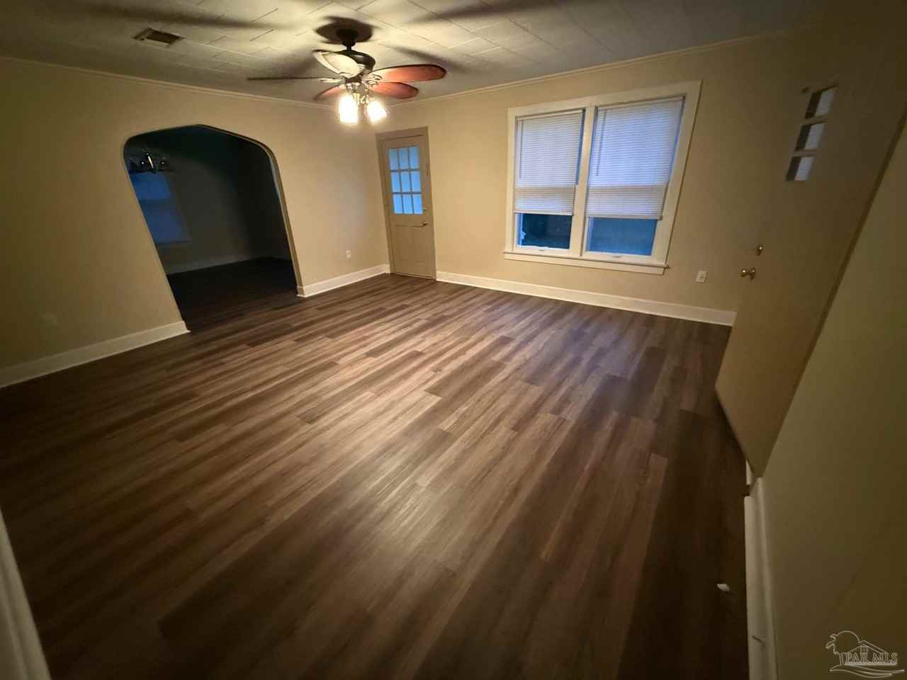 115 Carolyn Way - Photo 5 of 13