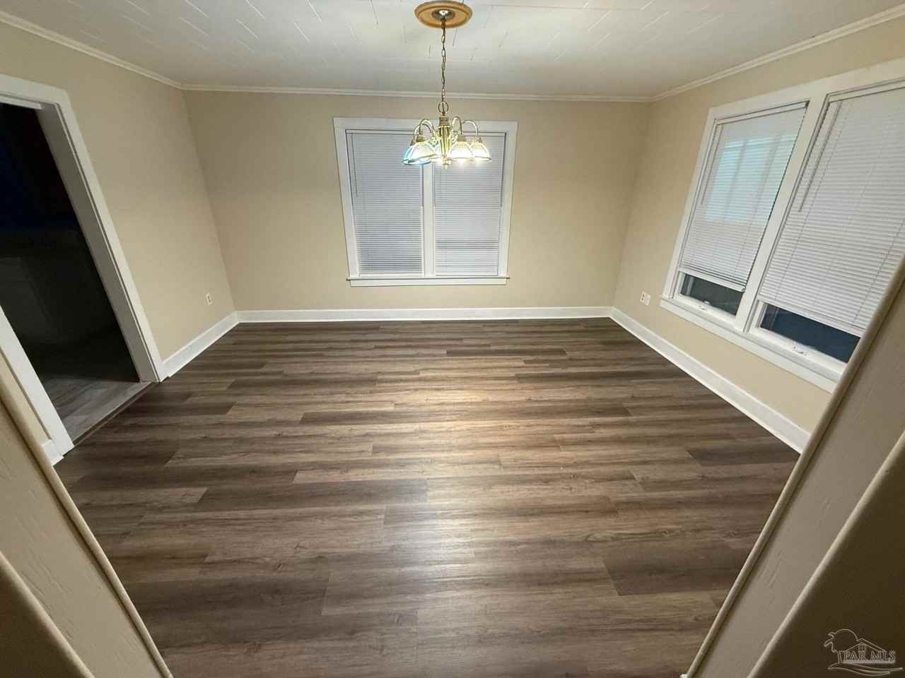 115 Carolyn Way - Photo 6 of 13