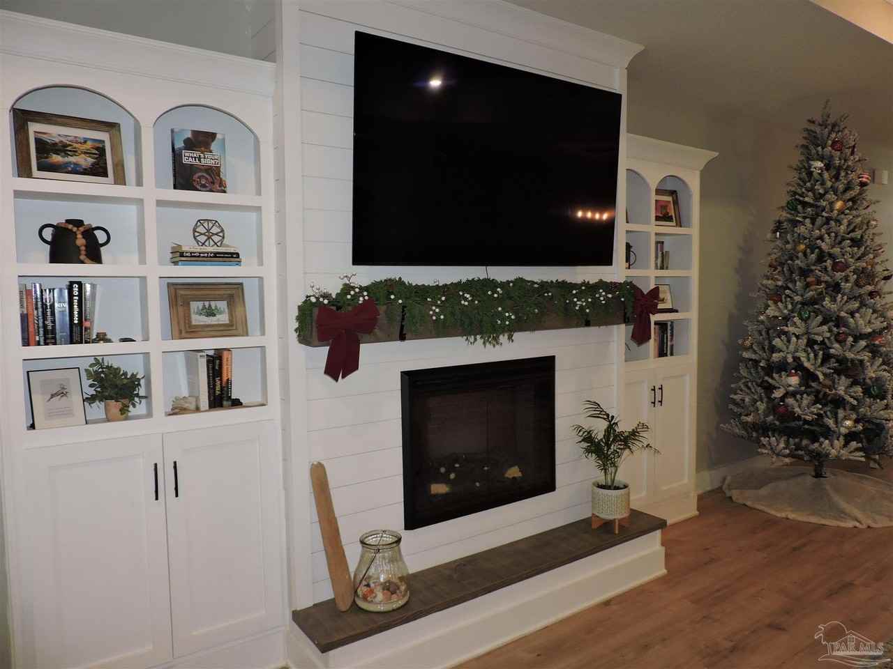 10612 Davenport Loop - Photo 7 of 41