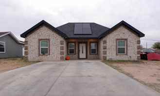 504 S Madison St - Photo 1 of 1