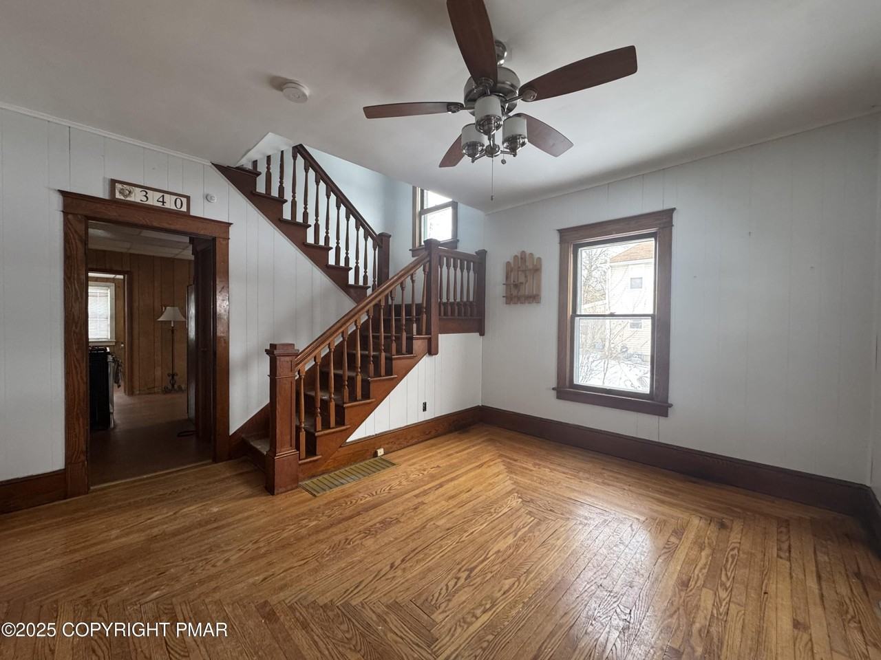 340 Brookside Ave - Photo 3 of 15