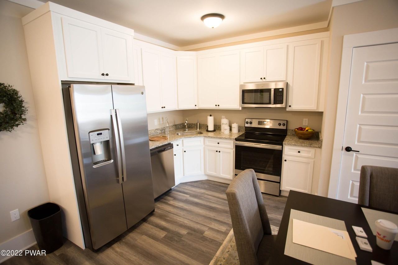 153 Paddlers Pt Apt 180 - Photo 4 of 19