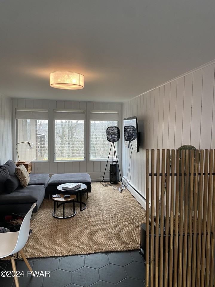 129 Highland Ln - Photo 5 of 50