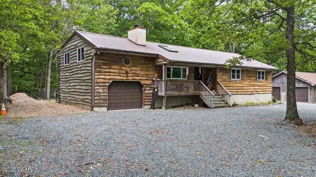 141 Constitution Dr - Photo 2 of 27