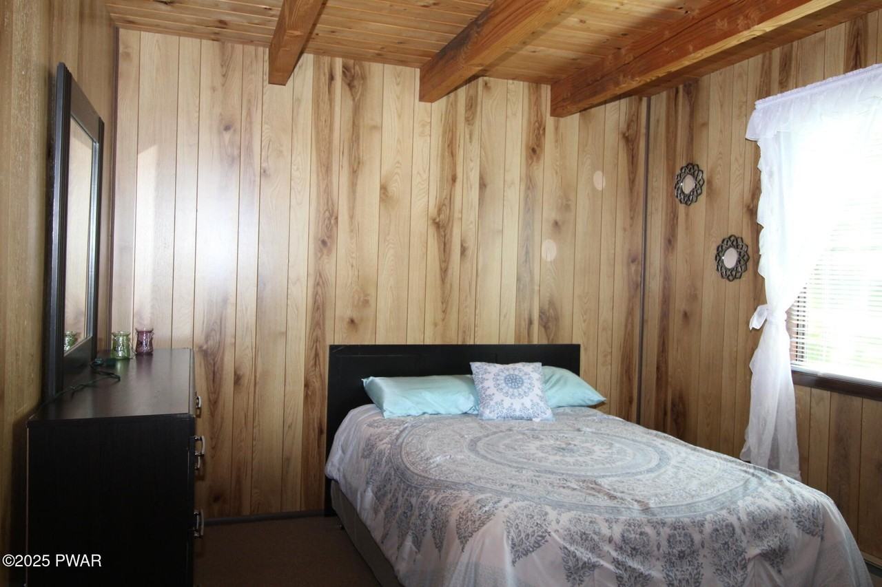 20 Woodcrest Ln - Photo 5 of 15