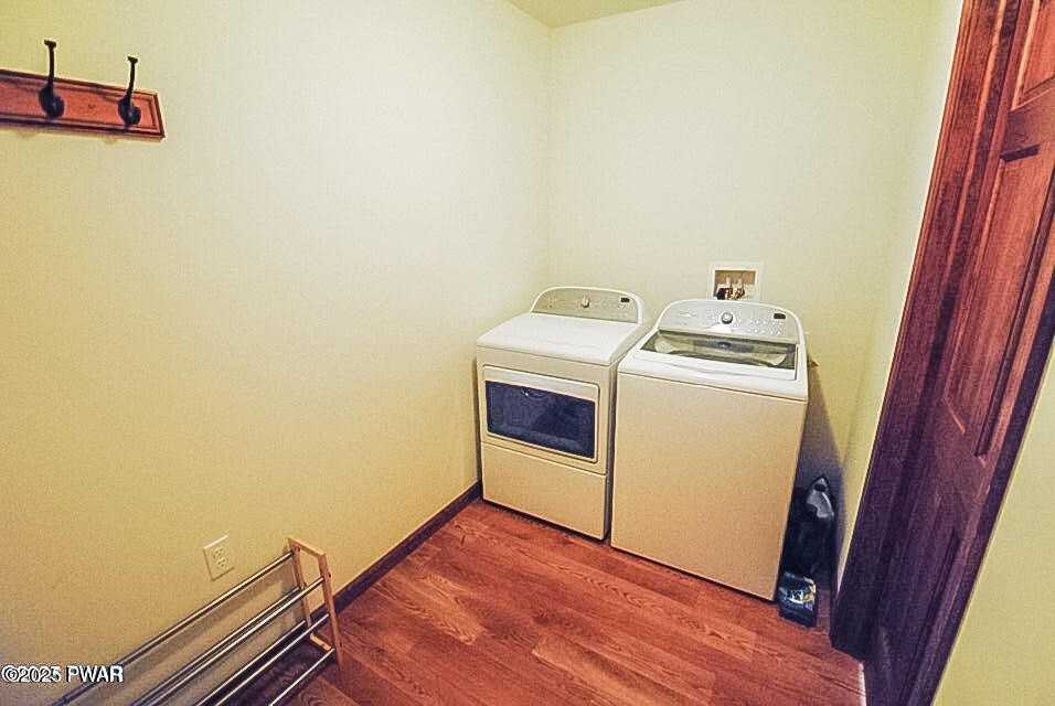 1119 Iroquois Ave - Photo 4 of 35