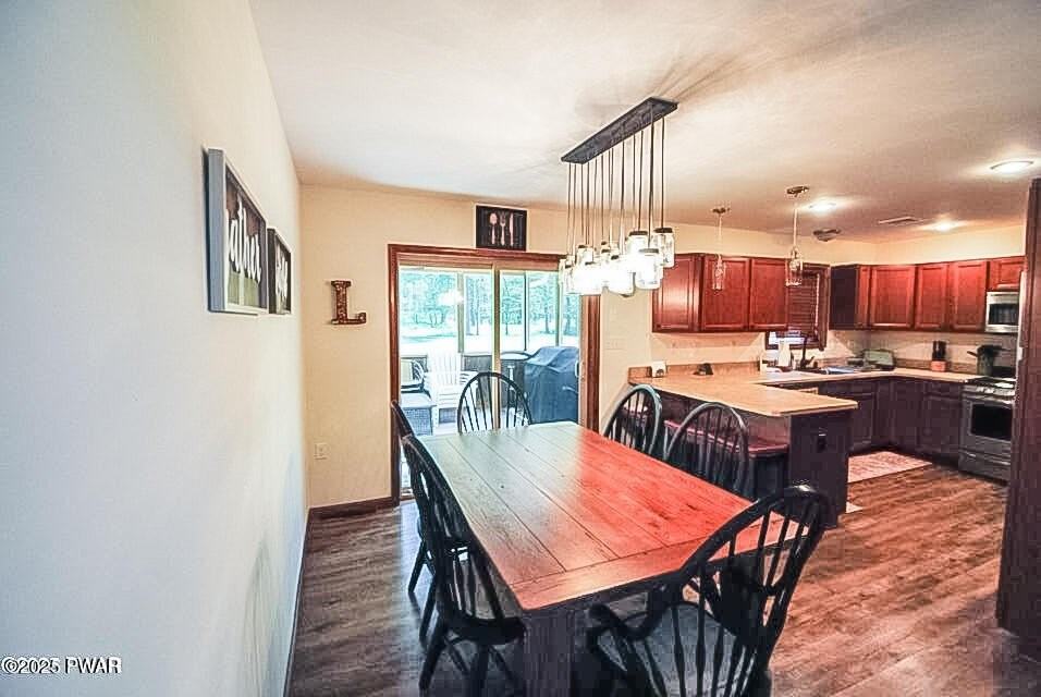 1119 Iroquois Ave - Photo 6 of 35