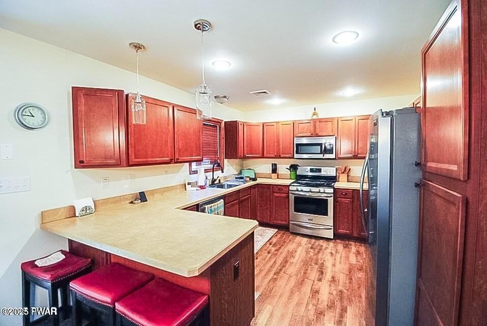 1119 Iroquois Ave - Photo 7 of 35