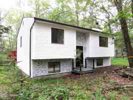 featured image of 109 Rodeo Ln