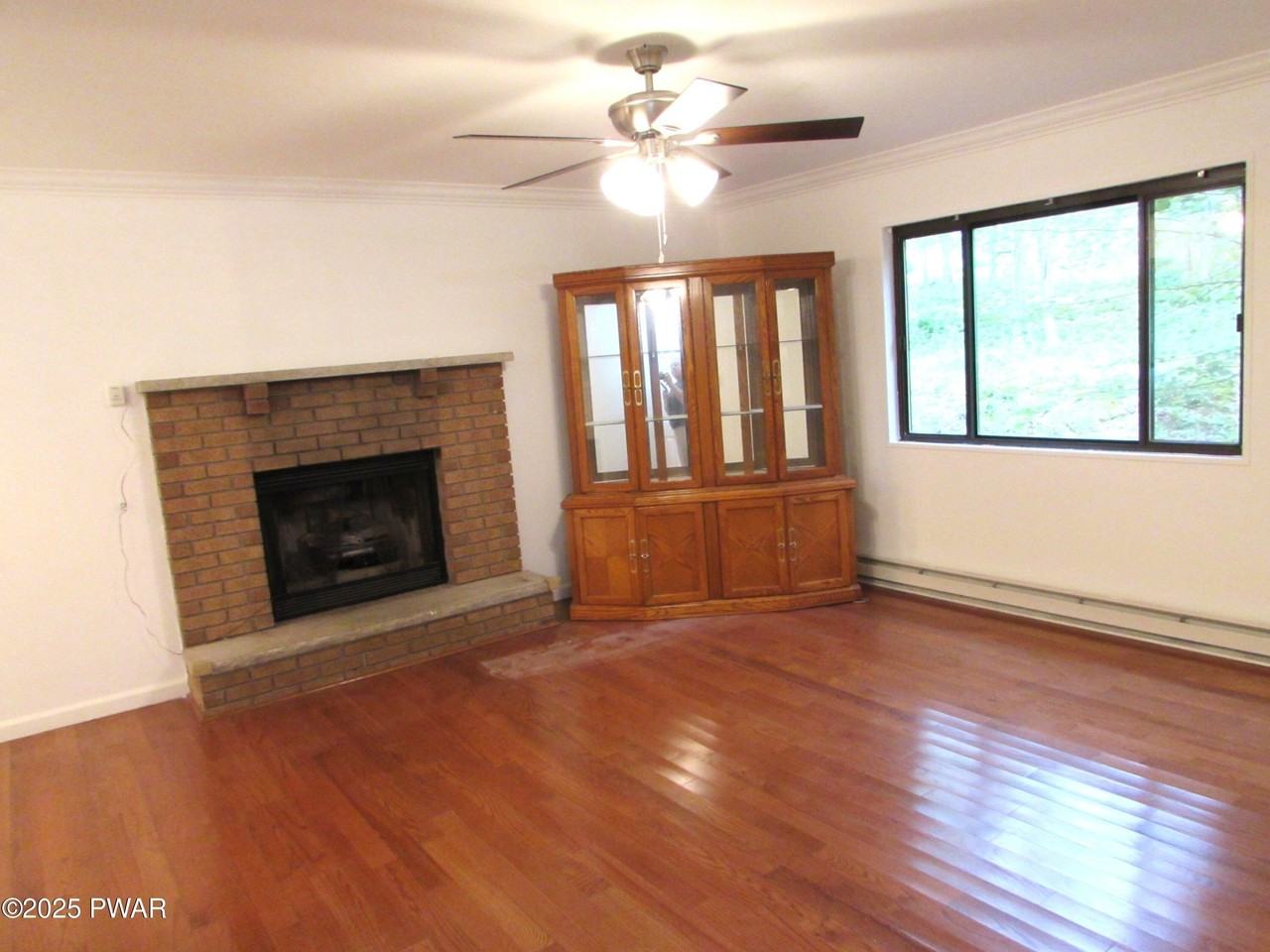 109 Rodeo Ln - Photo 5 of 37