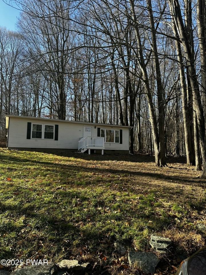 67 Tiffany Rd - Photo 2 of 38