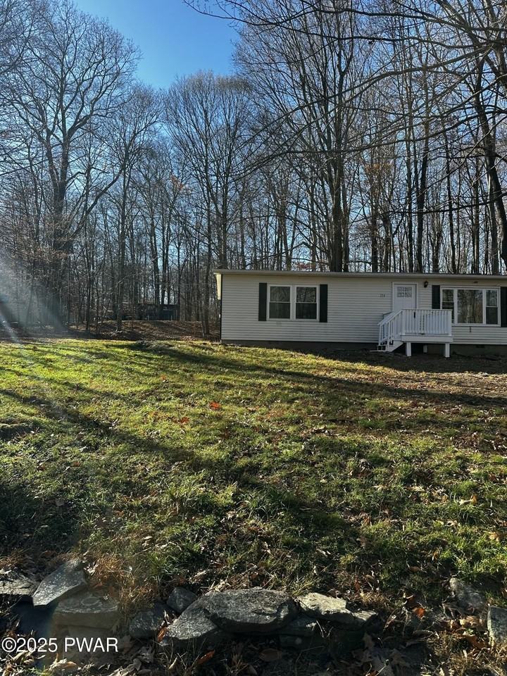 67 Tiffany Rd - Photo 3 of 38