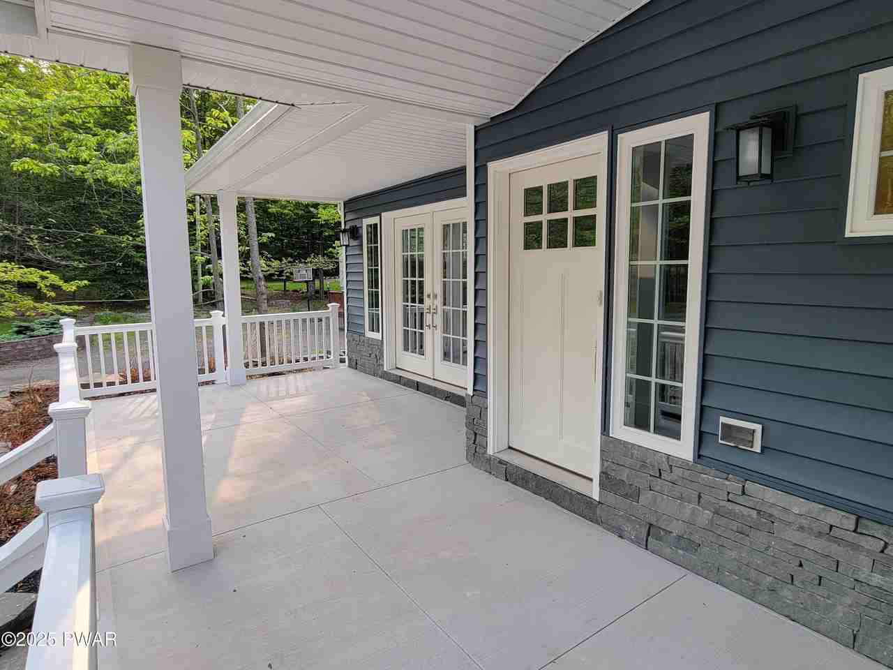 2832 Rockaway Rd - Photo 4 of 36