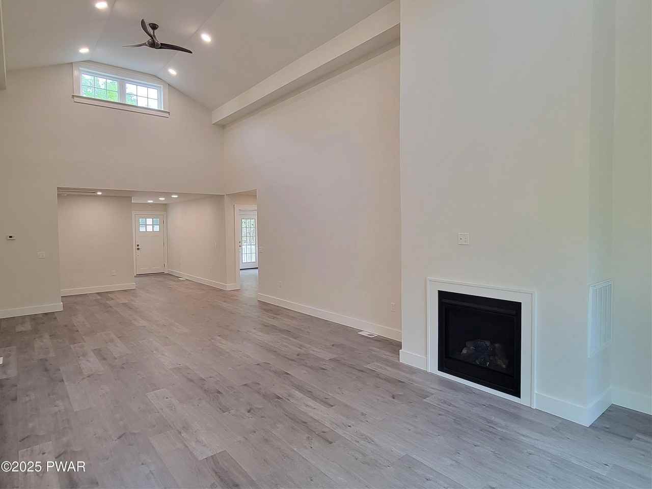 2832 Rockaway Rd - Photo 5 of 36