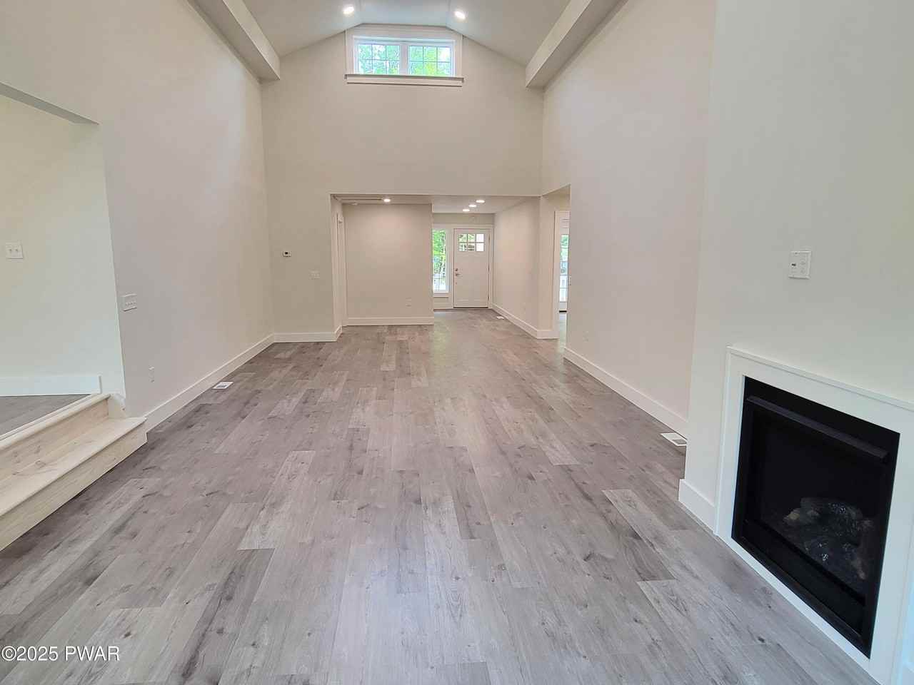 2832 Rockaway Rd - Photo 7 of 36