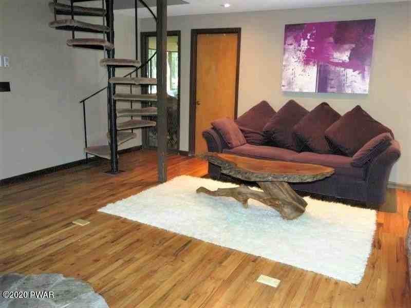 202 Basswood Dr - Photo 7 of 42