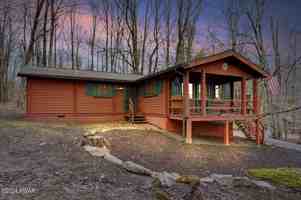 featured image of 265 Parkwood Dr