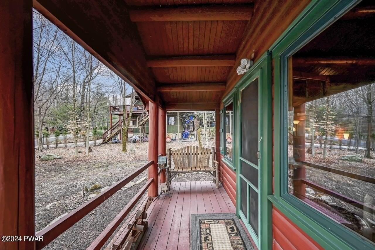 265 Parkwood Dr - Photo 3 of 50