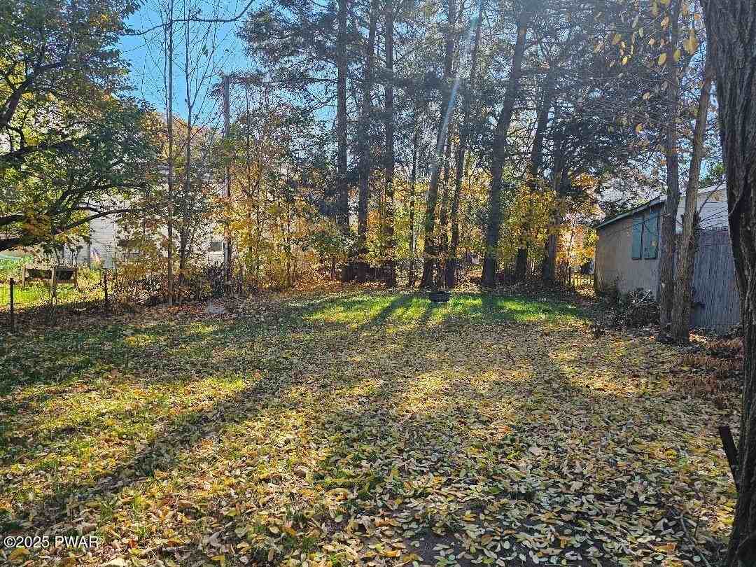 314 11th St - Photo 3 of 15