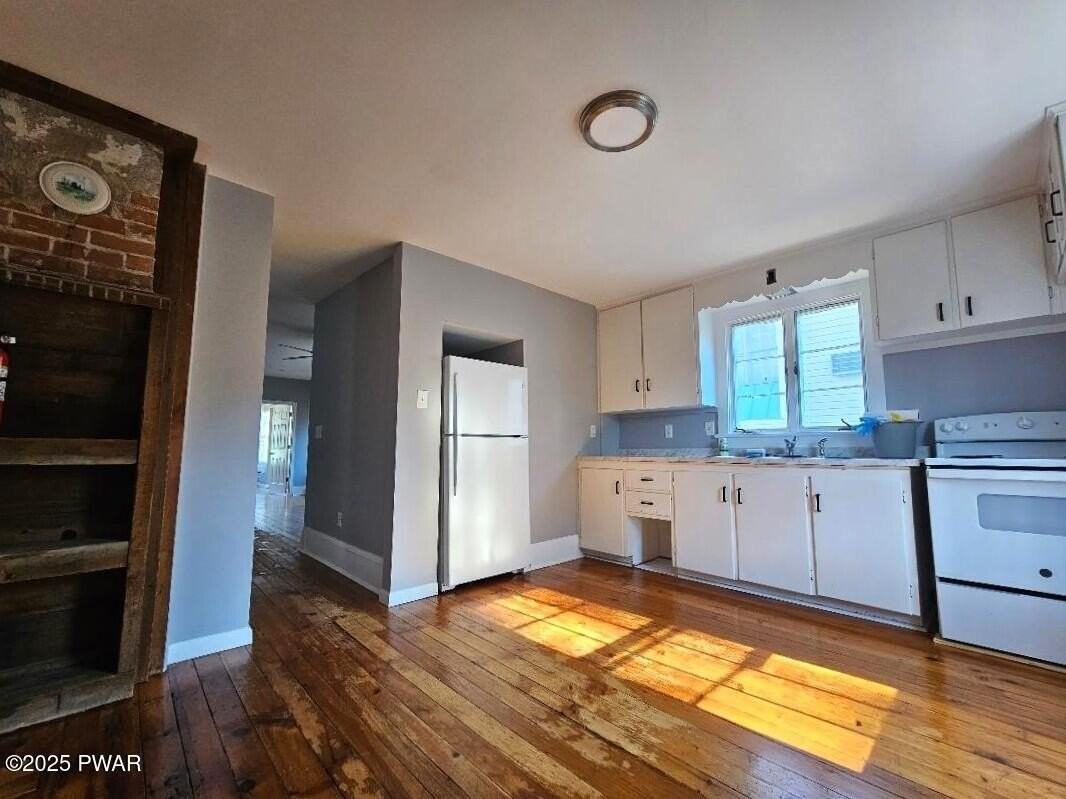 314 11th St - Photo 5 of 15