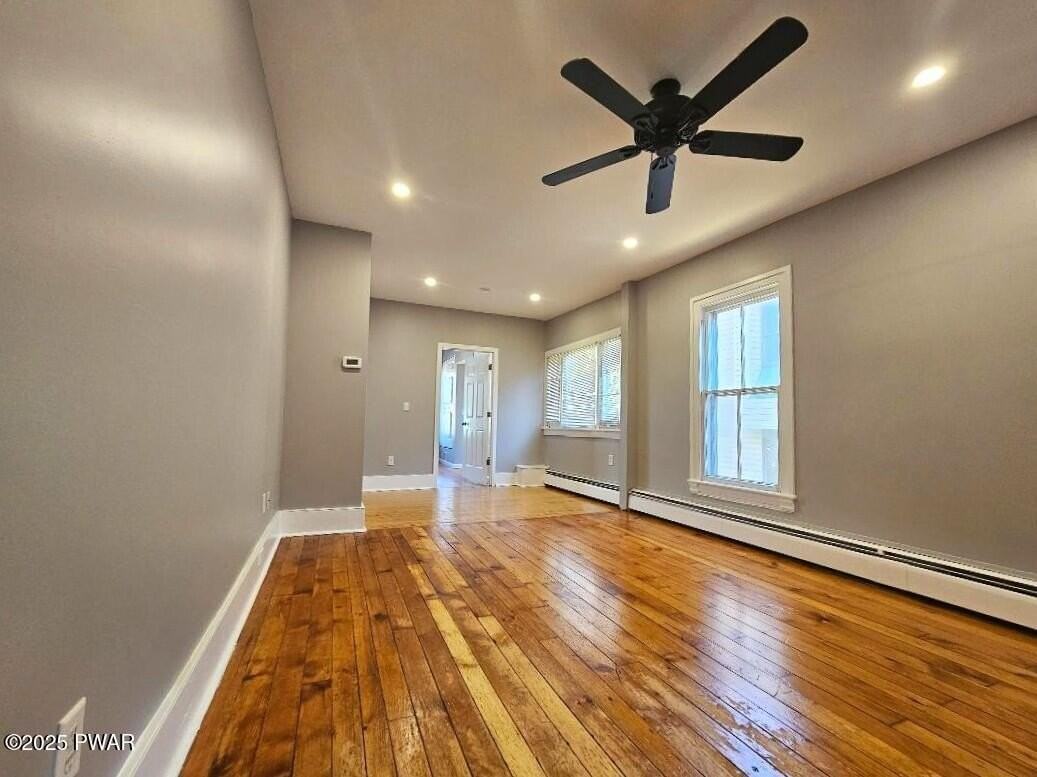 314 11th St - Photo 6 of 15