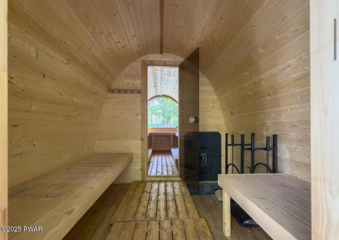 153 Hatton Rd - Photo 4 of 28