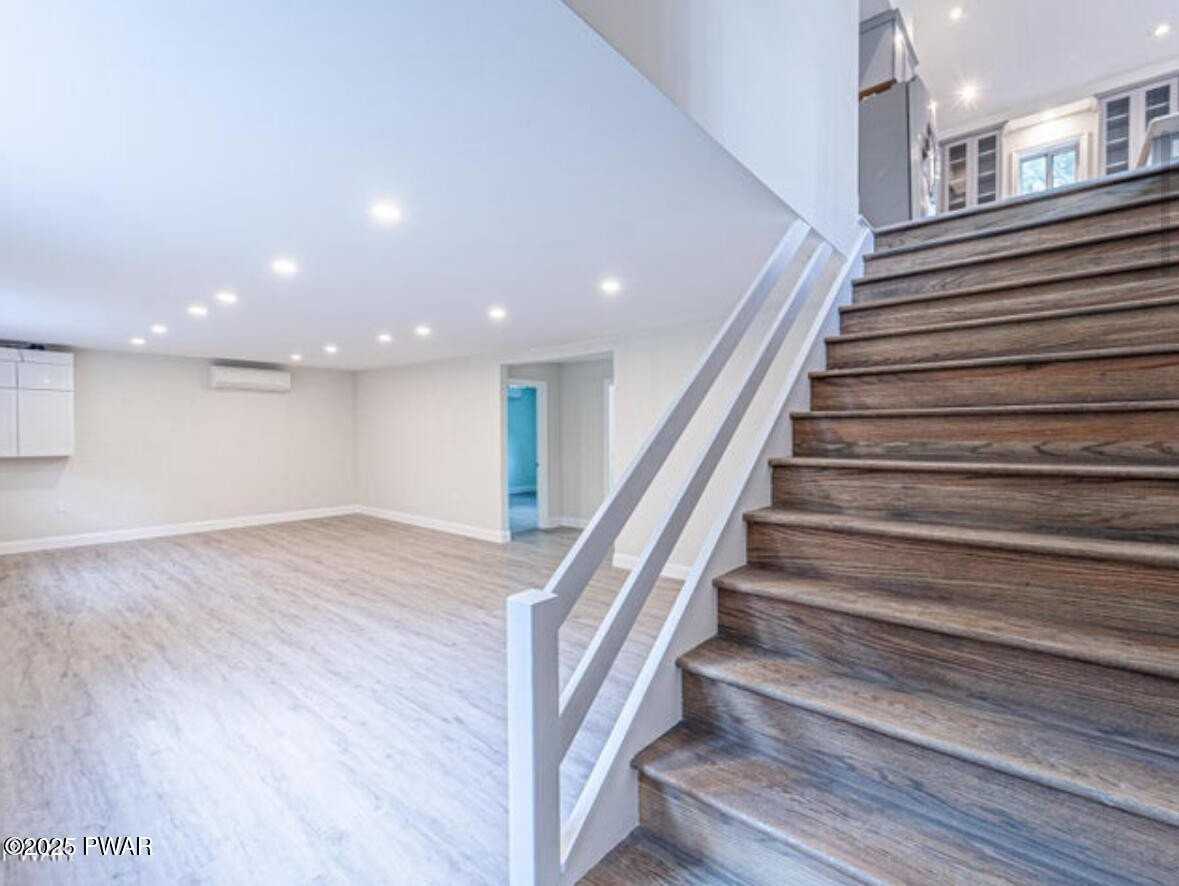 153 Hatton Rd - Photo 5 of 28