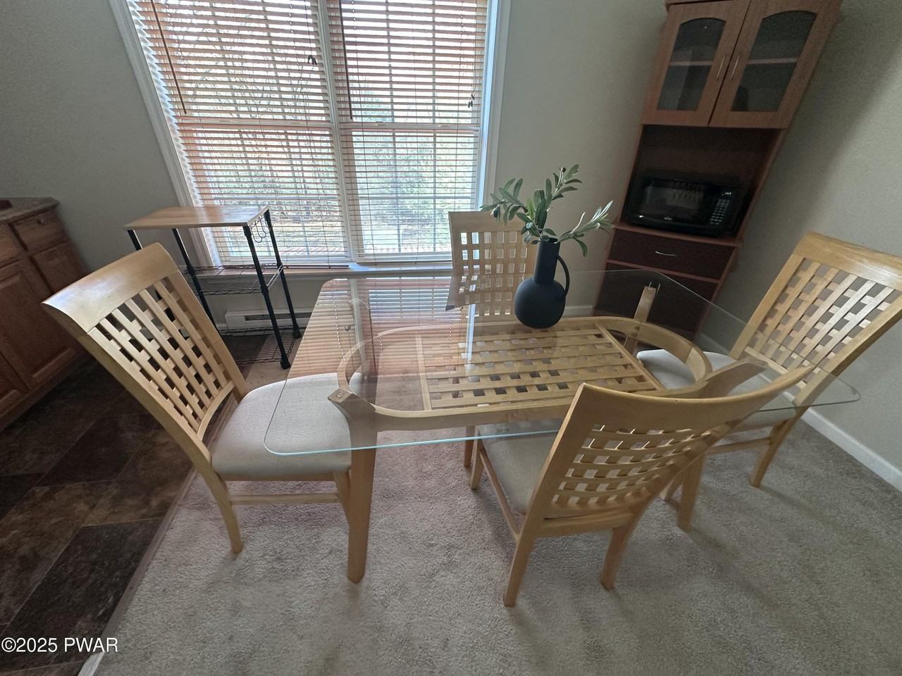 5158 Spring Dr - Photo 4 of 25