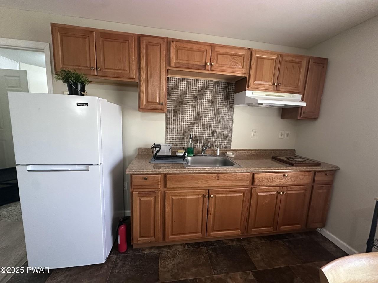 5158 Spring Dr - Photo 5 of 25