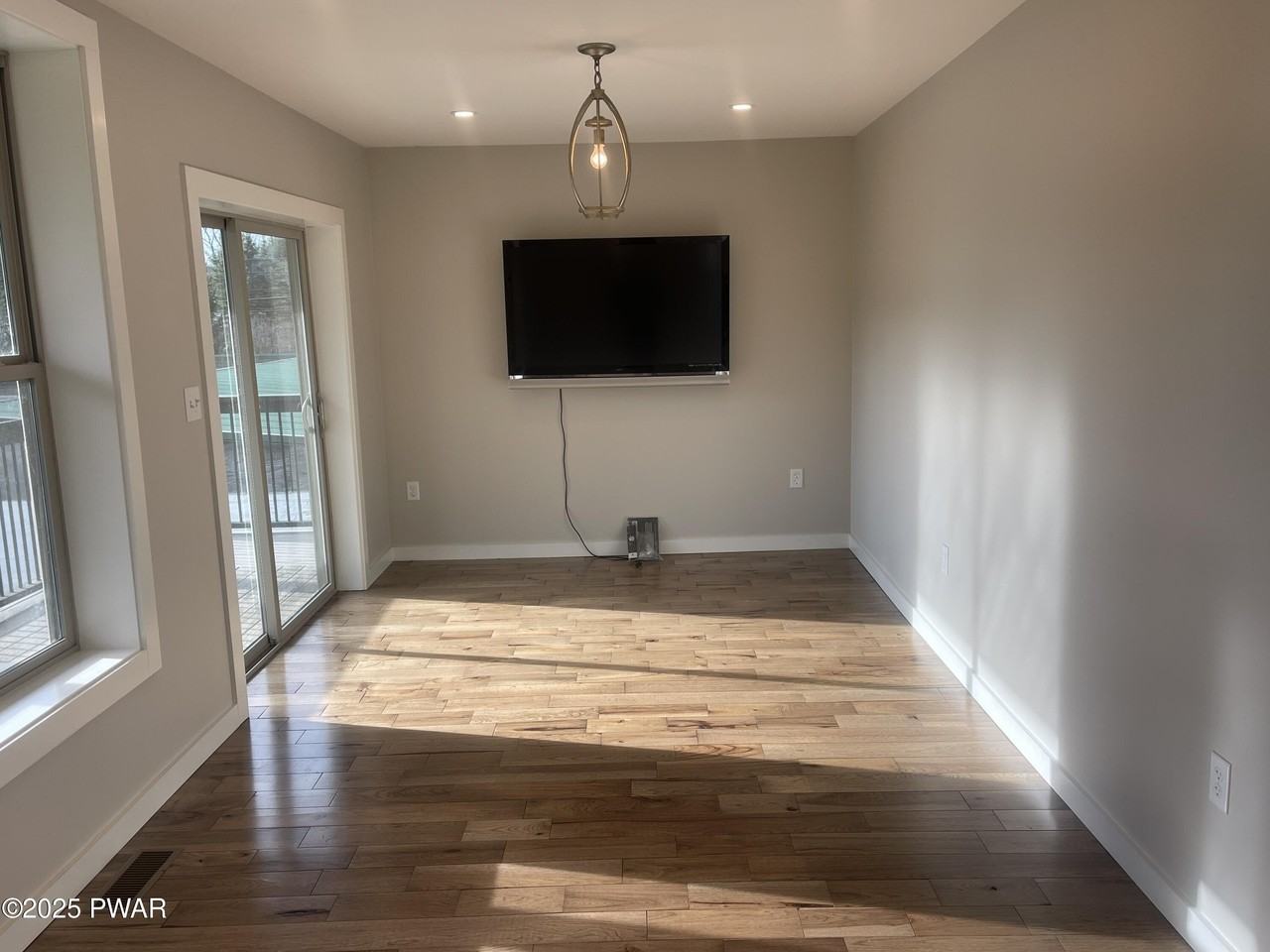 628 Hudson St Unit 1 #1 - Photo 5 of 22