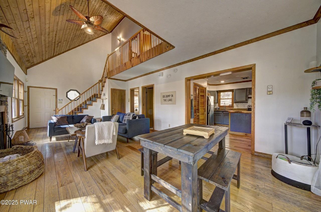 249 Falling Waters Blvd - Photo 7 of 39