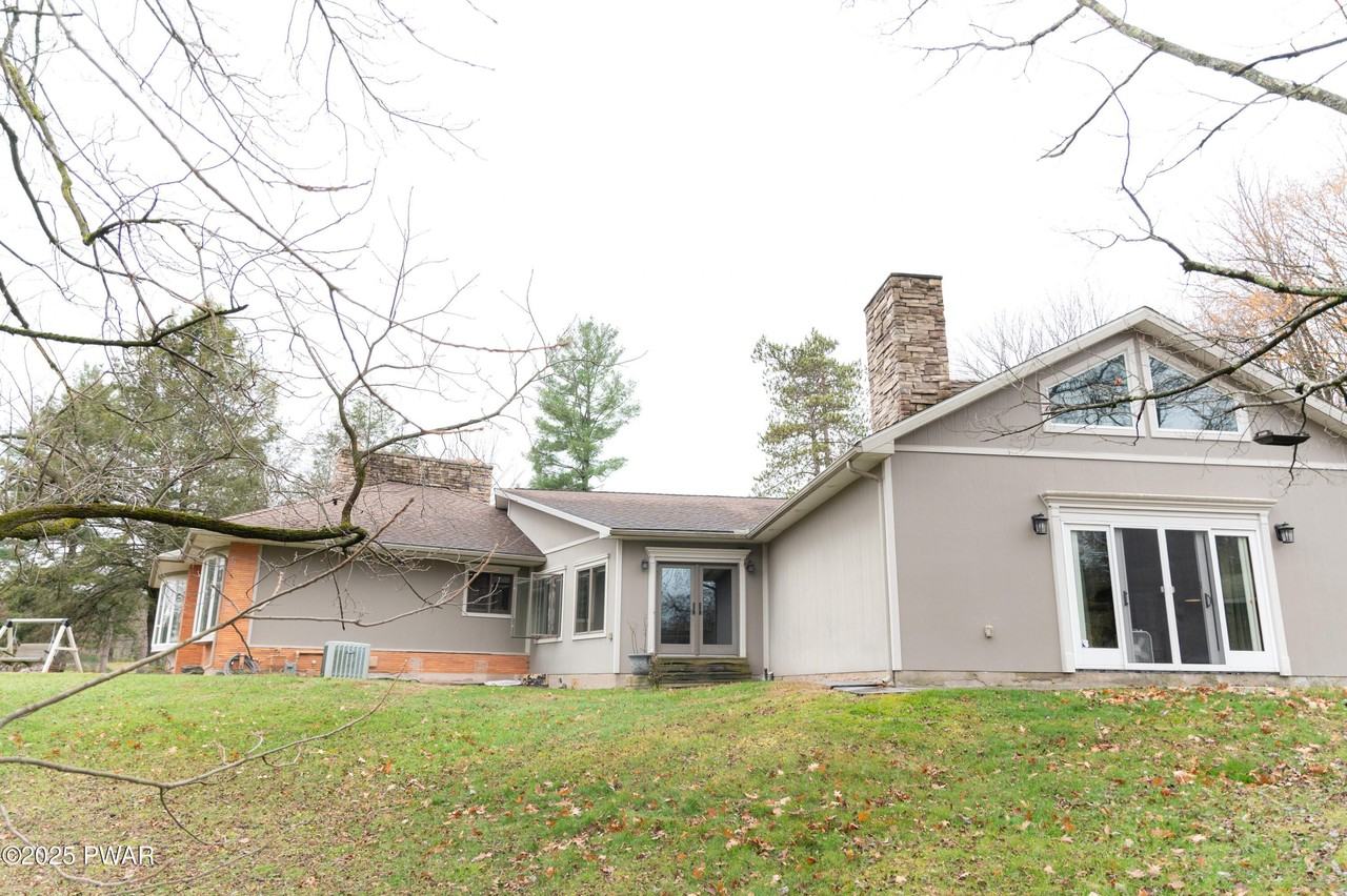 101 Golf Hill Rd - Photo 4 of 48