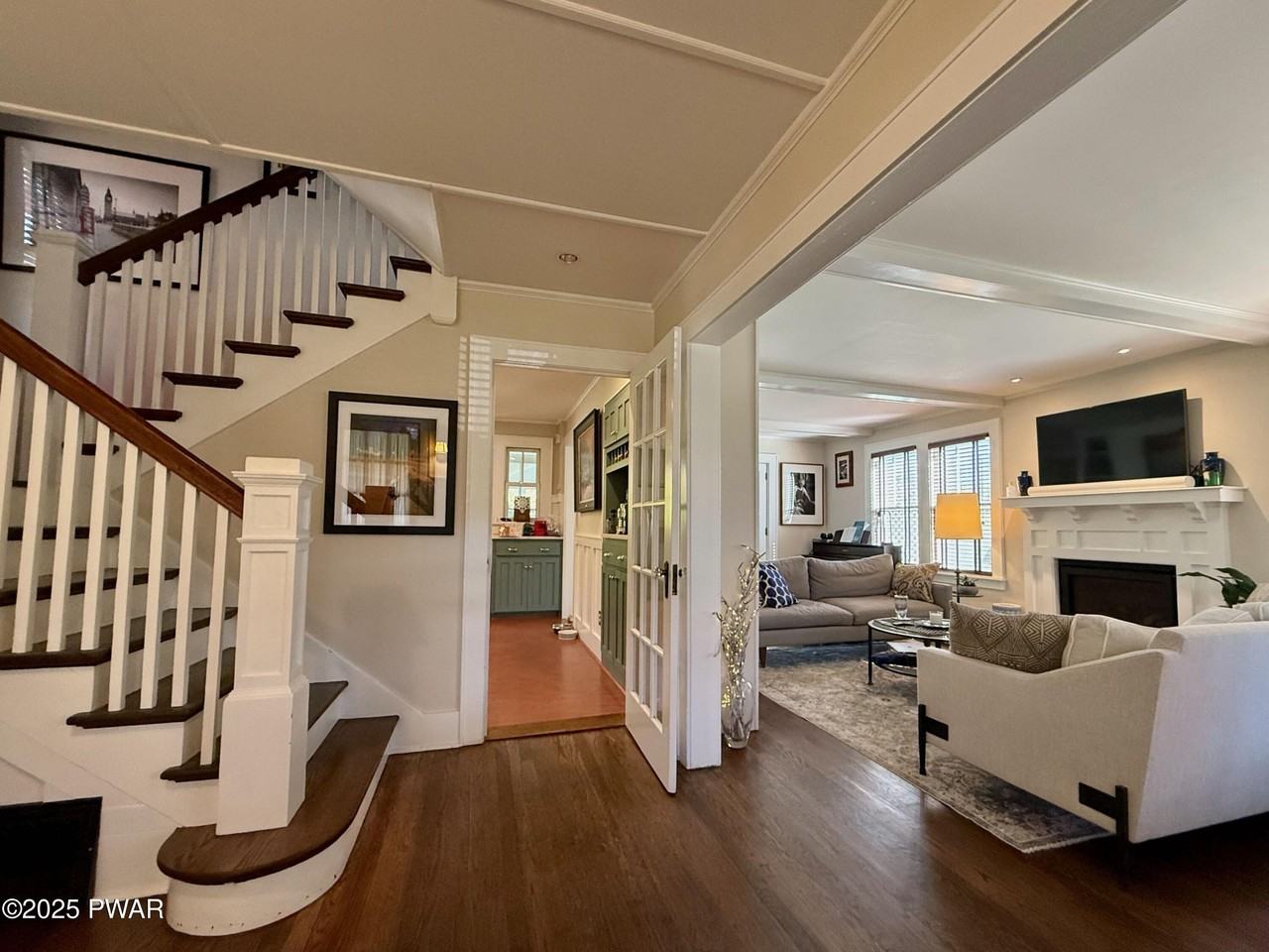 309 W Catherine St - Photo 2 of 18