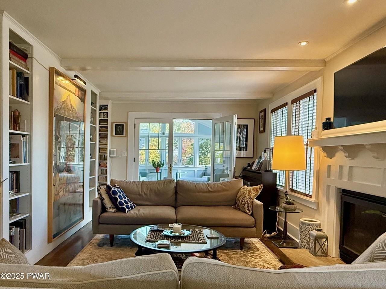 309 W Catherine St - Photo 3 of 18