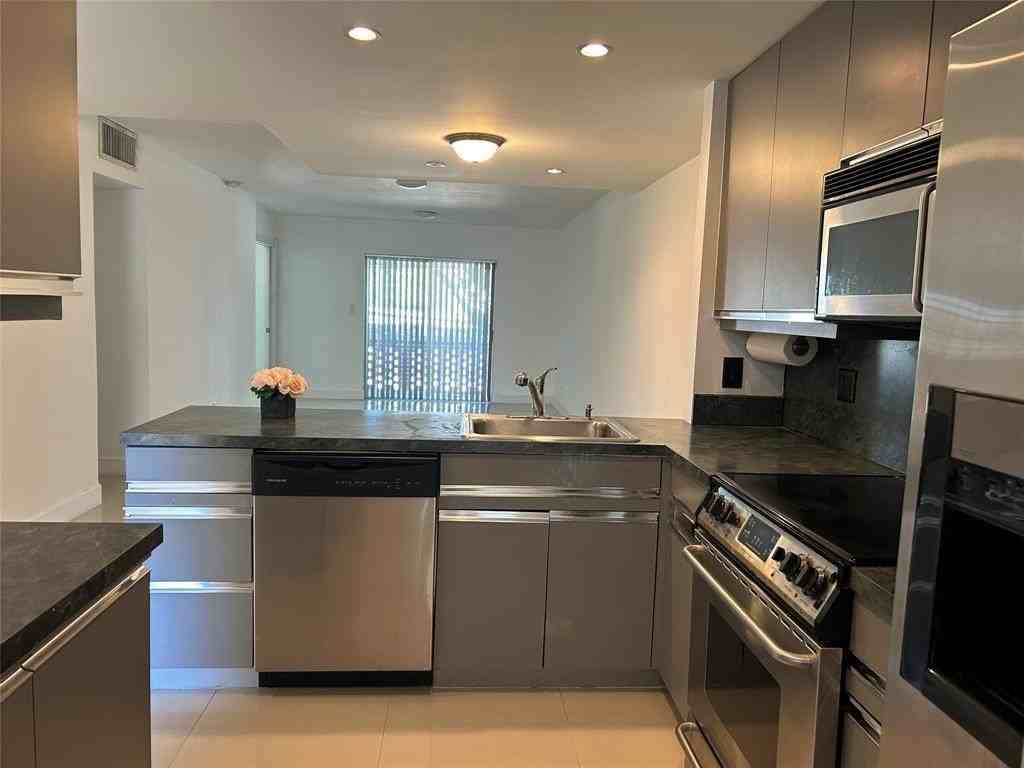 2800 Ne 14th Street Cswy #207 - Photo 3 of 25