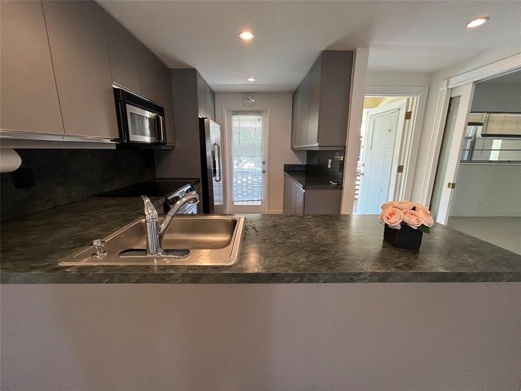 2800 Ne 14th Street Cswy #207 - Photo 7 of 25