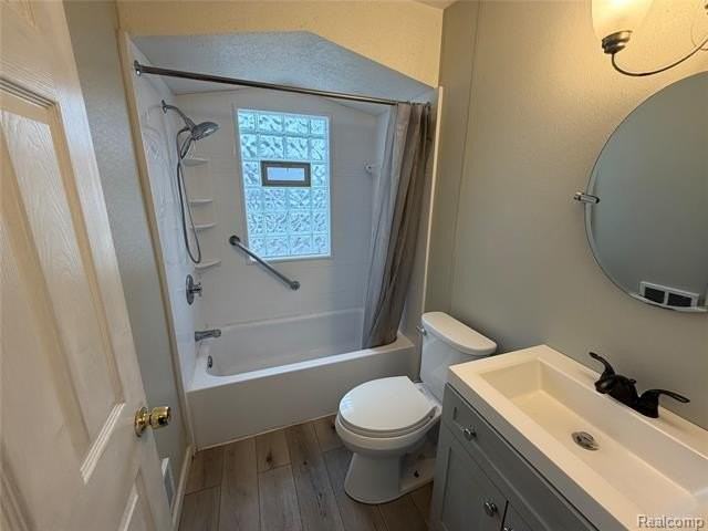 7784 Mettetal St - Photo 6 of 10