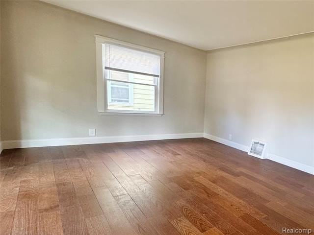 24741 Chicago St - Photo 2 of 13