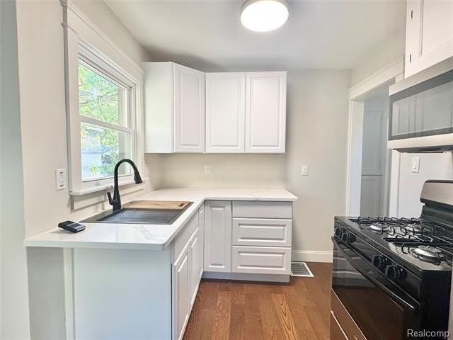 24741 Chicago St - Photo 5 of 13