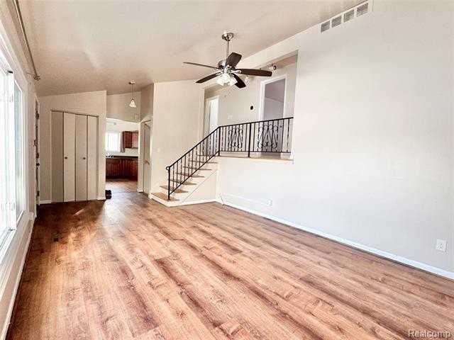 2266 Phillips Rd - Photo 3 of 21