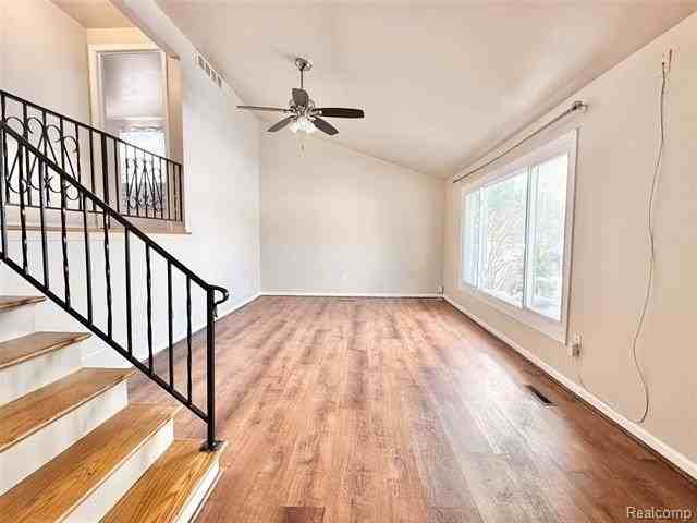 2266 Phillips Rd - Photo 5 of 21