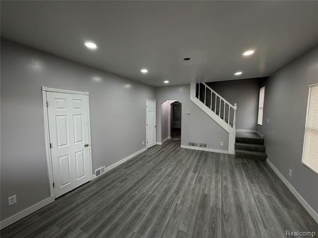 6324 Montrose St - Photo 4 of 15